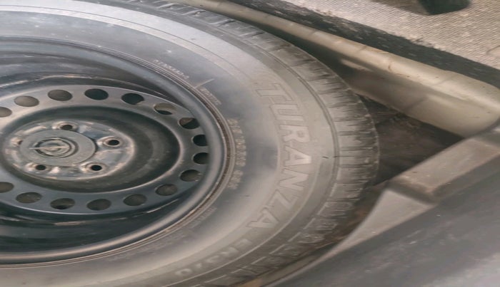 2008 Honda Accord 2.4L I-VTEC AT, Petrol, Automatic, 94,075 km, tyre