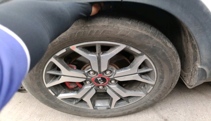 2019 KIA SELTOS GTX PLUS AT 1.5 DIESEL, Diesel, Automatic, 1,08,741 km, tyre