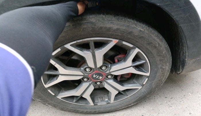 2019 KIA SELTOS GTX PLUS AT 1.5 DIESEL, Diesel, Automatic, 1,08,741 km, tyre