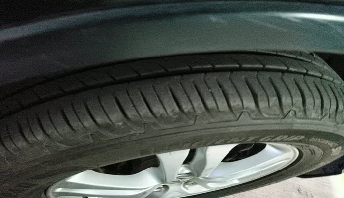 2012 Honda CRV 2.0L 2WD MT, Petrol, Manual, 98,466 km, tyre