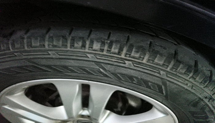 2012 Honda CRV 2.0L 2WD MT, Petrol, Manual, 98,466 km, tyre