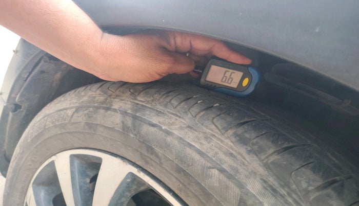 2017 Maruti S Cross ALPHA 1.3, Diesel, Manual, 1,24,786 km, tyre