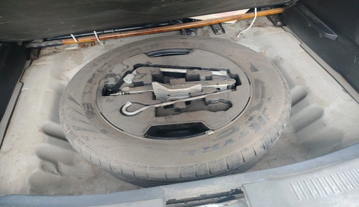 2017 Maruti S Cross ALPHA 1.3, Diesel, Manual, 1,24,786 km, tyre