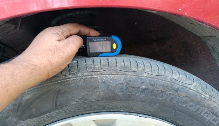 2012 Maruti Swift VXI, Petrol, Manual, 57,194 km, tyre