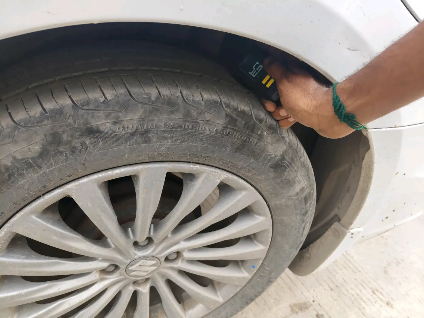 2016 Maruti Ciaz ZDI SHVS, Diesel, Manual, 1,05,133 km, tyre
