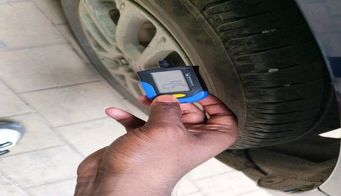 2022 Maruti Swift ZXI, Petrol, Manual, 21,096 km, tyre