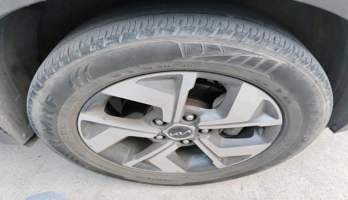 2021 KIA SONET HTX 1.5, Diesel, Manual, 49,710 km, tyre