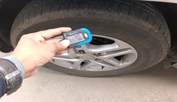 2018 Mahindra TUV 300 PLUS P8, Diesel, Manual, 1,00,559 km, tyre