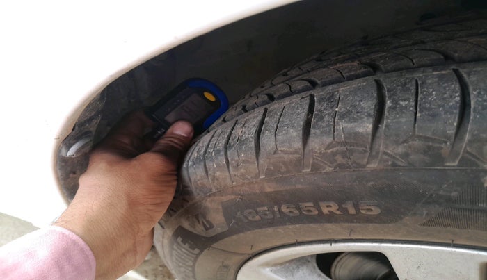 2017 Maruti Ertiga VXI, Petrol, Manual, 51,270 km, tyre