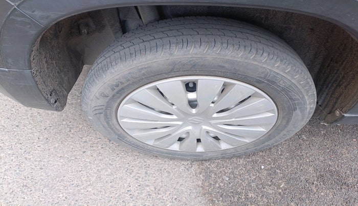 2022 Maruti Vitara Brezza LXI, Petrol, Manual, 14,871 km, tyre