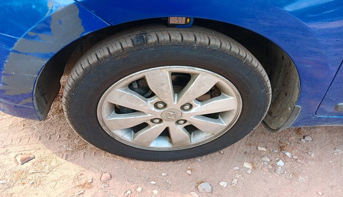 2014 Hyundai Xcent S (O) 1.2, Petrol, Manual, 44,999 km, tyre