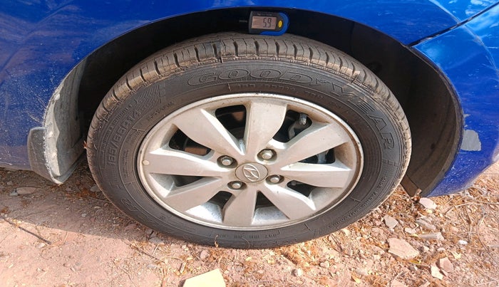 2014 Hyundai Xcent S (O) 1.2, Petrol, Manual, 44,999 km, tyre