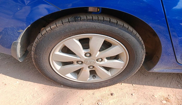 2014 Hyundai Xcent S (O) 1.2, Petrol, Manual, 44,999 km, tyre