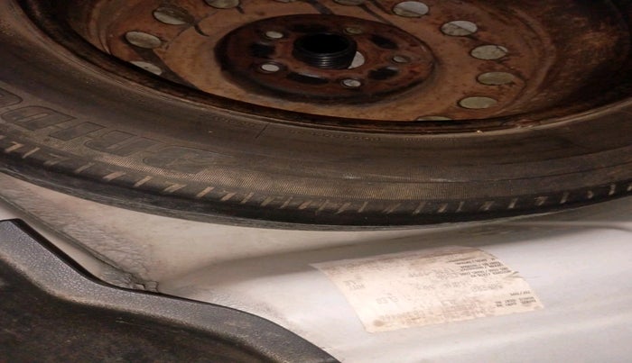 2012 Skoda Superb ELEGANCE 1.8 TSI MT, Petrol, Manual, 1,11,019 km, tyre