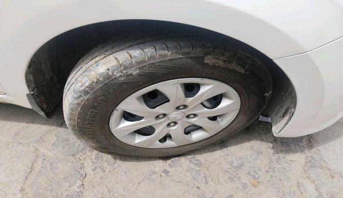 2015 Hyundai Elite i20 SPORTZ 1.2, Petrol, Manual, 38,918 km, tyre