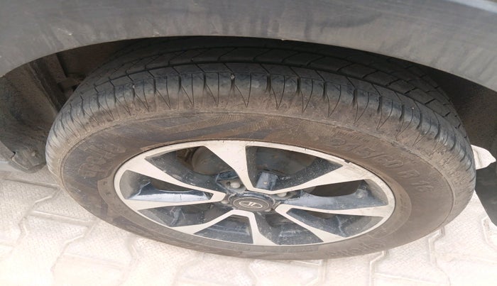 2021 Tata NEXON XZ PLUS PETROL SUNROOF, Petrol, Manual, 92,964 km, tyre