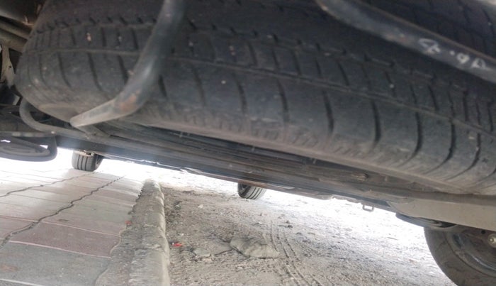 2017 Maruti Ertiga VXI, Petrol, Manual, 93,141 km, tyre