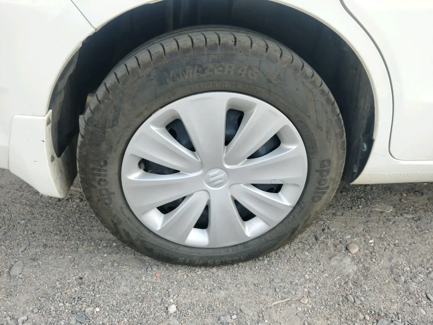 2017 Maruti Ertiga VXI, Petrol, Manual, 93,141 km, tyre
