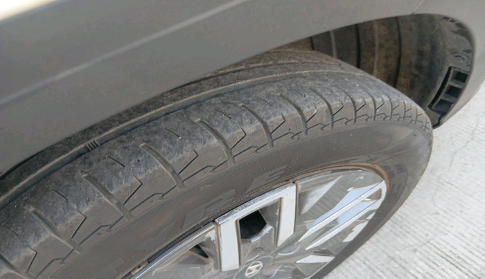 2021 Hyundai VENUE S (O) MT 1.5 CRDI, Diesel, Manual, 1,61,459 km, tyre