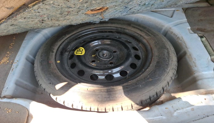 2018 Ford Figo Aspire TITANIUM 1.2 PETROL, Petrol, Manual, 43,190 km, tyre