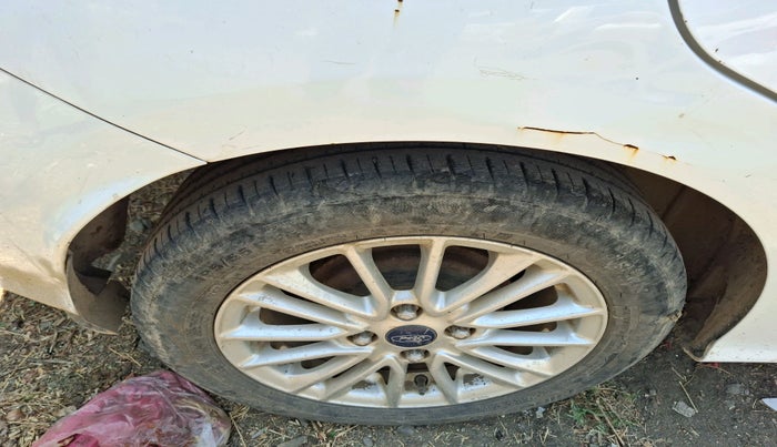 2018 Ford Figo Aspire TITANIUM 1.2 PETROL, Petrol, Manual, 43,190 km, tyre