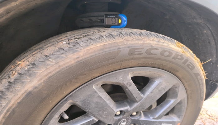 2023 Tata Safari XT PLUS DARK EDITION, Diesel, Manual, 20,611 km, tyre