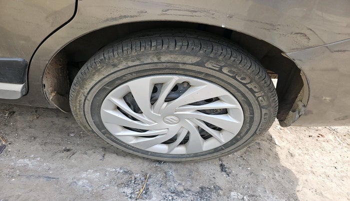 2022 Maruti Ertiga VXI CNG, CNG, Manual, 41,916 km, tyre