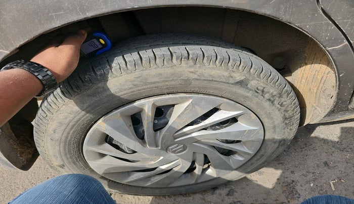 2022 Maruti Ertiga VXI CNG, CNG, Manual, 41,916 km, tyre