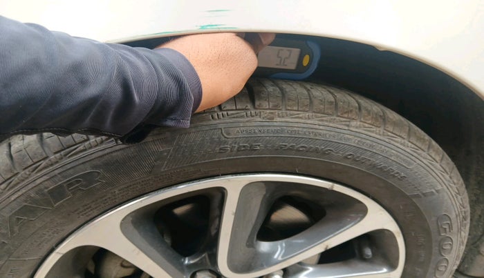 2017 Hyundai Grand i10 SPORTZ (O) AT 1.2 KAPPA VTVT, Petrol, Automatic, 51,006 km, tyre