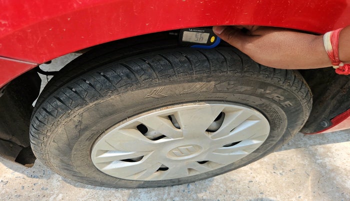 2014 Maruti Swift LXI, Petrol, Manual, 75,459 km, tyre