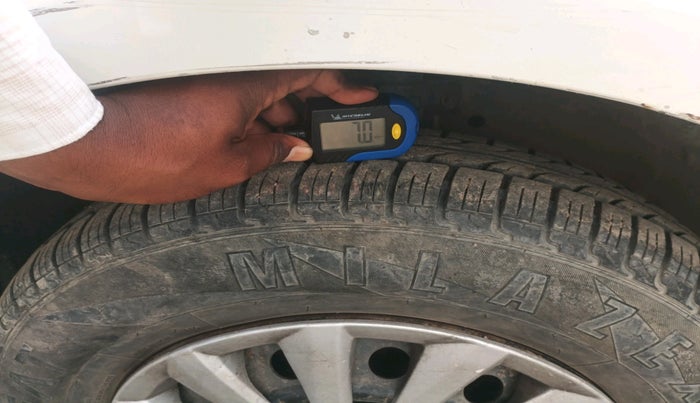 2014 Maruti Swift VXI, Petrol, Manual, 83,248 km, tyre