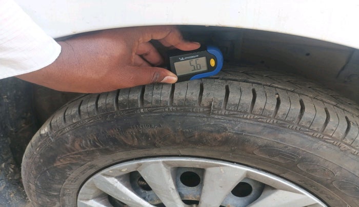 2014 Maruti Swift VXI, Petrol, Manual, 83,248 km, tyre