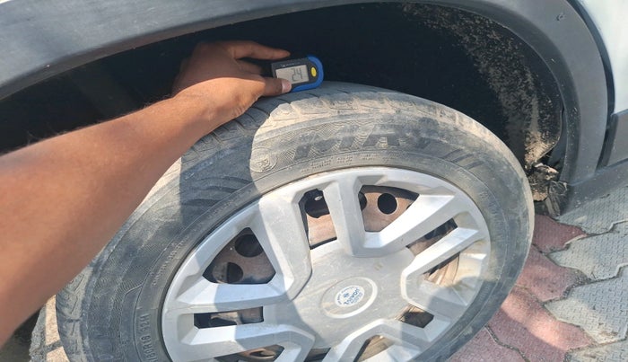 2018 Maruti Vitara Brezza VDI, Diesel, Manual, 99,020 km, tyre