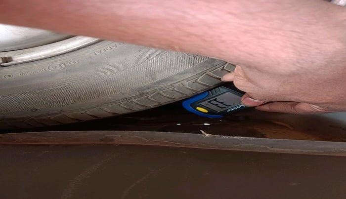 2015 Hyundai i10 MAGNA 1.1, Petrol, Manual, 88,436 km, tyre