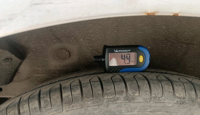 2015 Hyundai i10 MAGNA 1.1, Petrol, Manual, 88,436 km, tyre