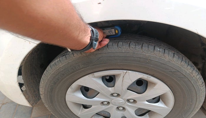 2019 Hyundai Elite i20 MAGNA PLUS 1.2, CNG, Manual, 1,17,179 km, tyre