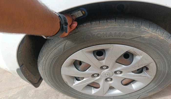 2019 Hyundai Elite i20 MAGNA PLUS 1.2, CNG, Manual, 1,17,179 km, tyre