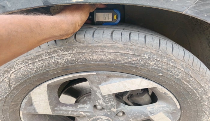 2019 Hyundai VENUE SX 1.4 CRDI, Diesel, Manual, 90,068 km, tyre