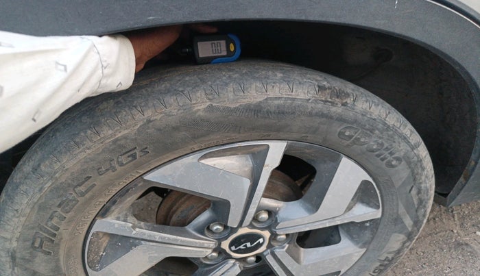 2021 KIA SONET HTX 1.5, Diesel, Manual, 64,278 km, tyre