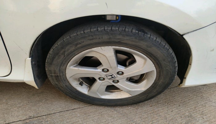 2015 Honda City 1.5L I-DTEC V, Diesel, Manual, 1,52,428 km, tyre