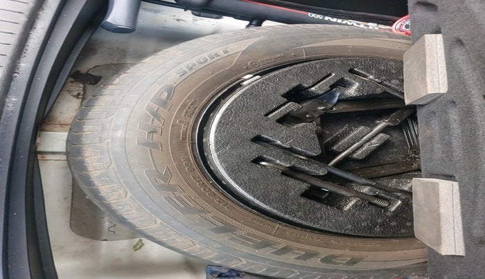 2018 Hyundai Creta SX AT 1.6 DIESEL, Diesel, Automatic, 1,23,792 km, tyre