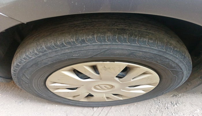 2012 Maruti Swift Dzire VDI, Diesel, Manual, 1,07,475 km, tyre