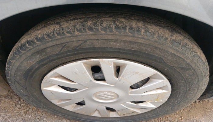 2012 Maruti Swift Dzire VDI, Diesel, Manual, 1,07,475 km, tyre