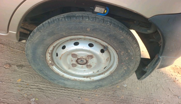 2012 Maruti Alto LXI, Petrol, Manual, 26,686 km, tyre