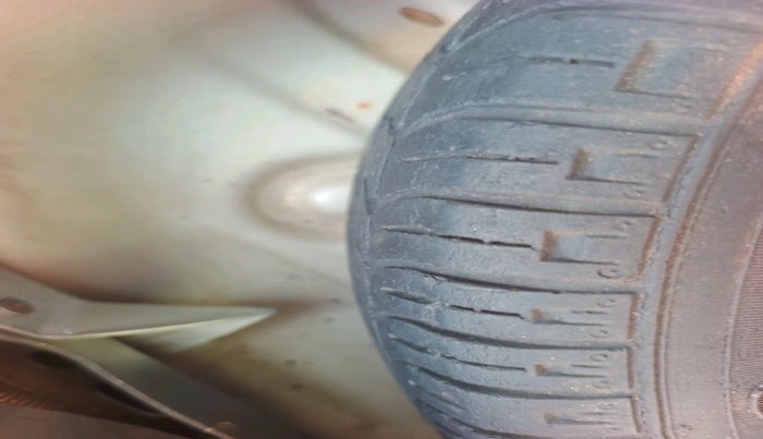 2012 Maruti Alto LXI, Petrol, Manual, 26,686 km, tyre