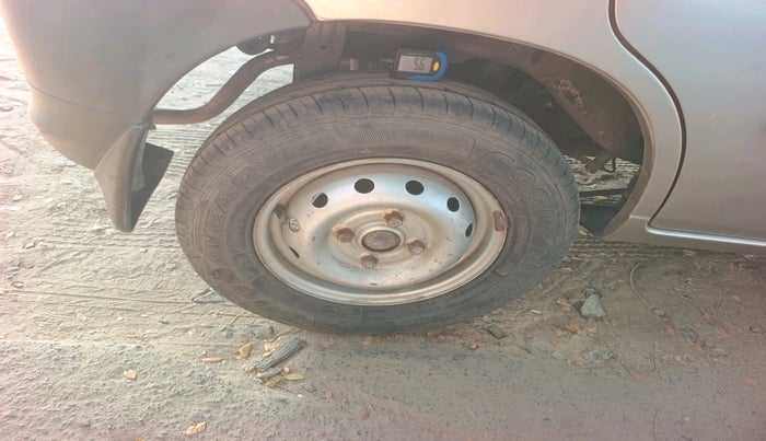 2012 Maruti Alto LXI, Petrol, Manual, 26,686 km, tyre