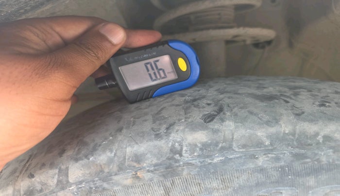 2023 Maruti Swift VXI, Petrol, Manual, 72,676 km, tyre