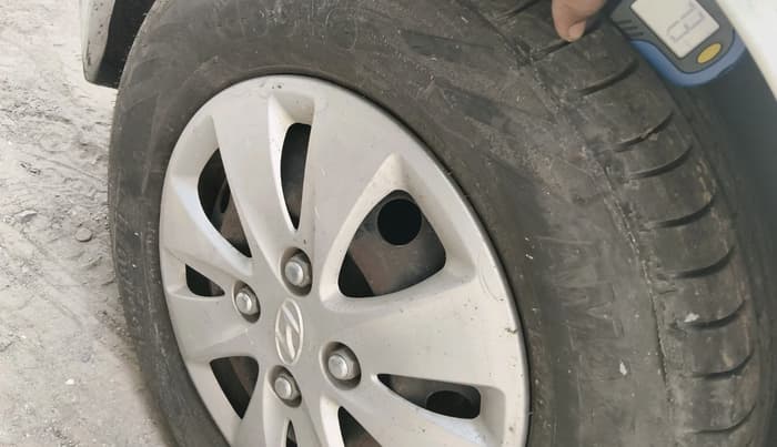 2011 Hyundai i10 MAGNA 1.2, Petrol, Manual, 38,873 km, tyre