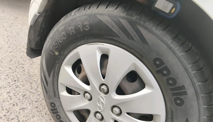 2011 Hyundai i10 MAGNA 1.2, Petrol, Manual, 38,873 km, tyre