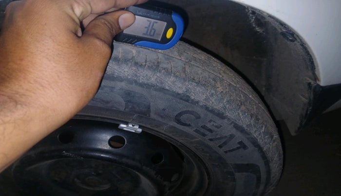 2019 Maruti Alto 800 LXI, CNG, Manual, 69,583 km, tyre